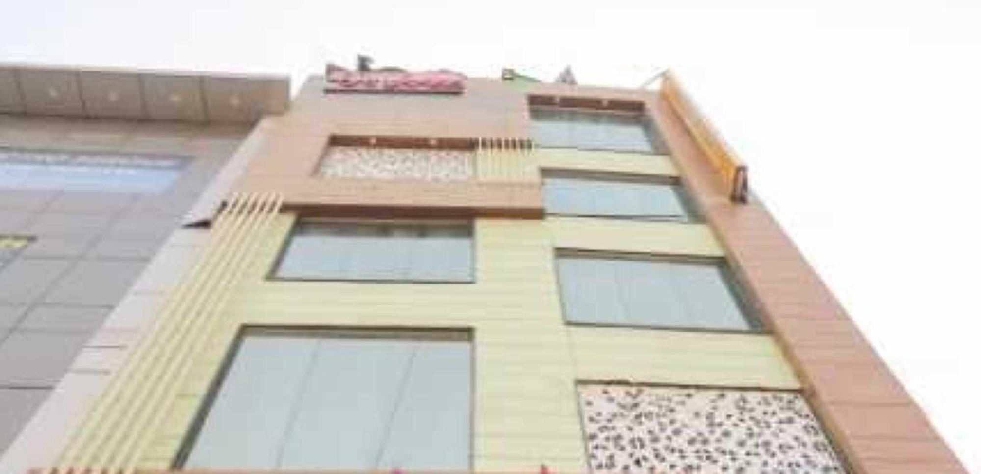 Hotel O Discovery Inn New Delhi Exterior photo
